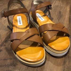 Steve Madden Francois Sandals SZ 39